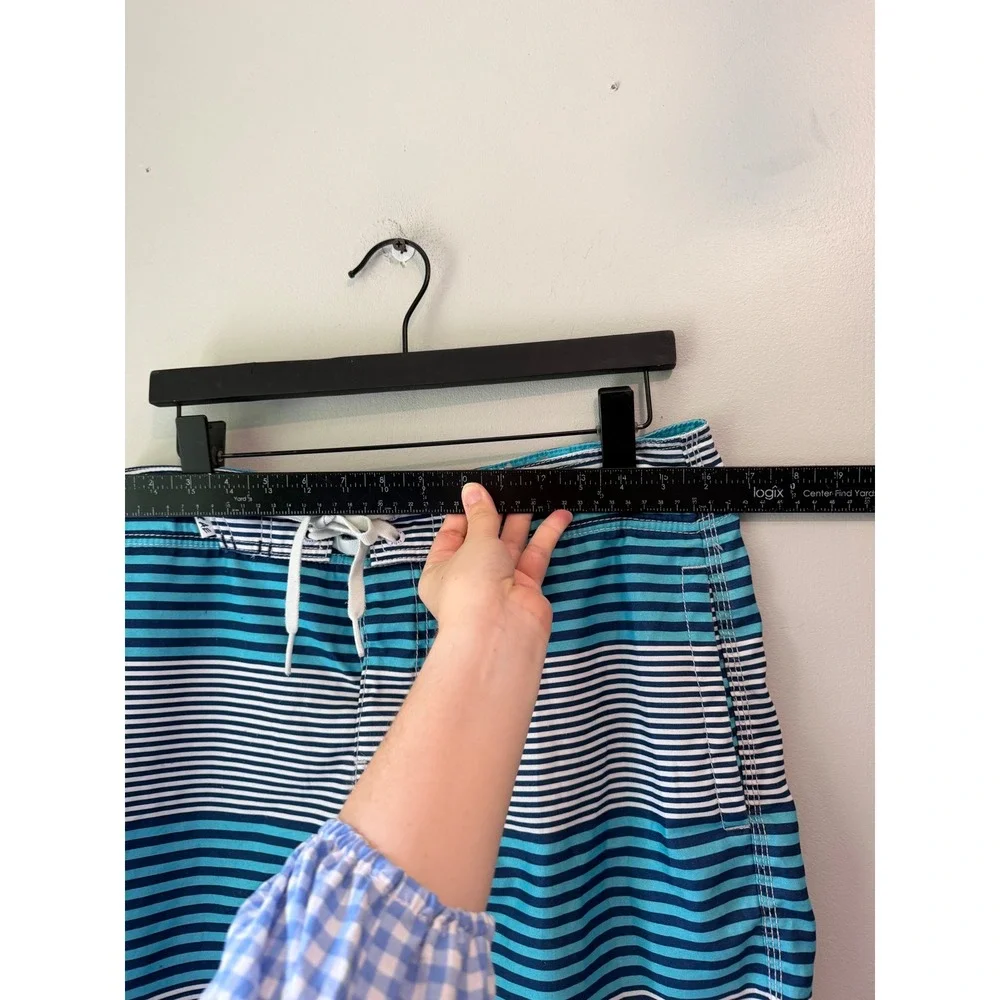 American Eagle Mens Blue White Striped Board Shorts Swim Trunks Size Medium